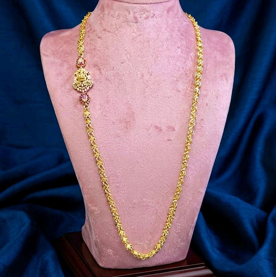29 inches Mahalakshimi functionwear brooch chain. Not 916 gold. Code M89
